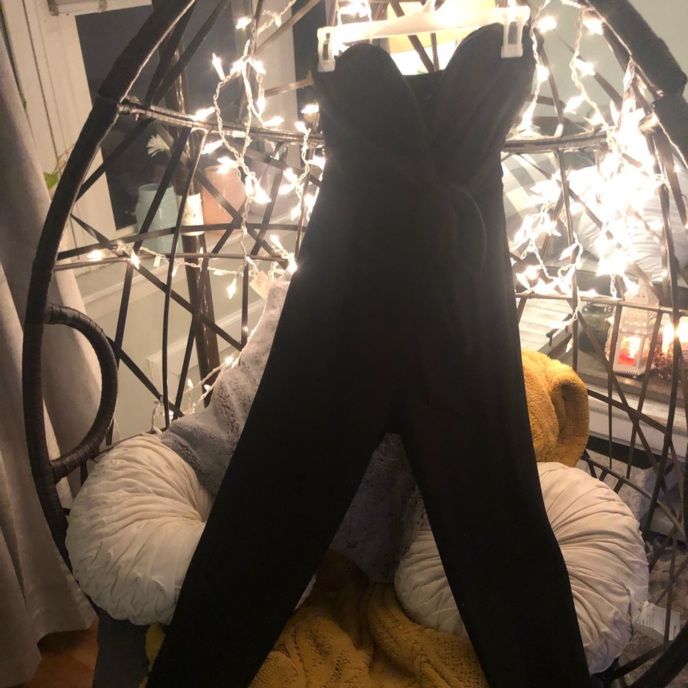 Black strapless pants romper with tie